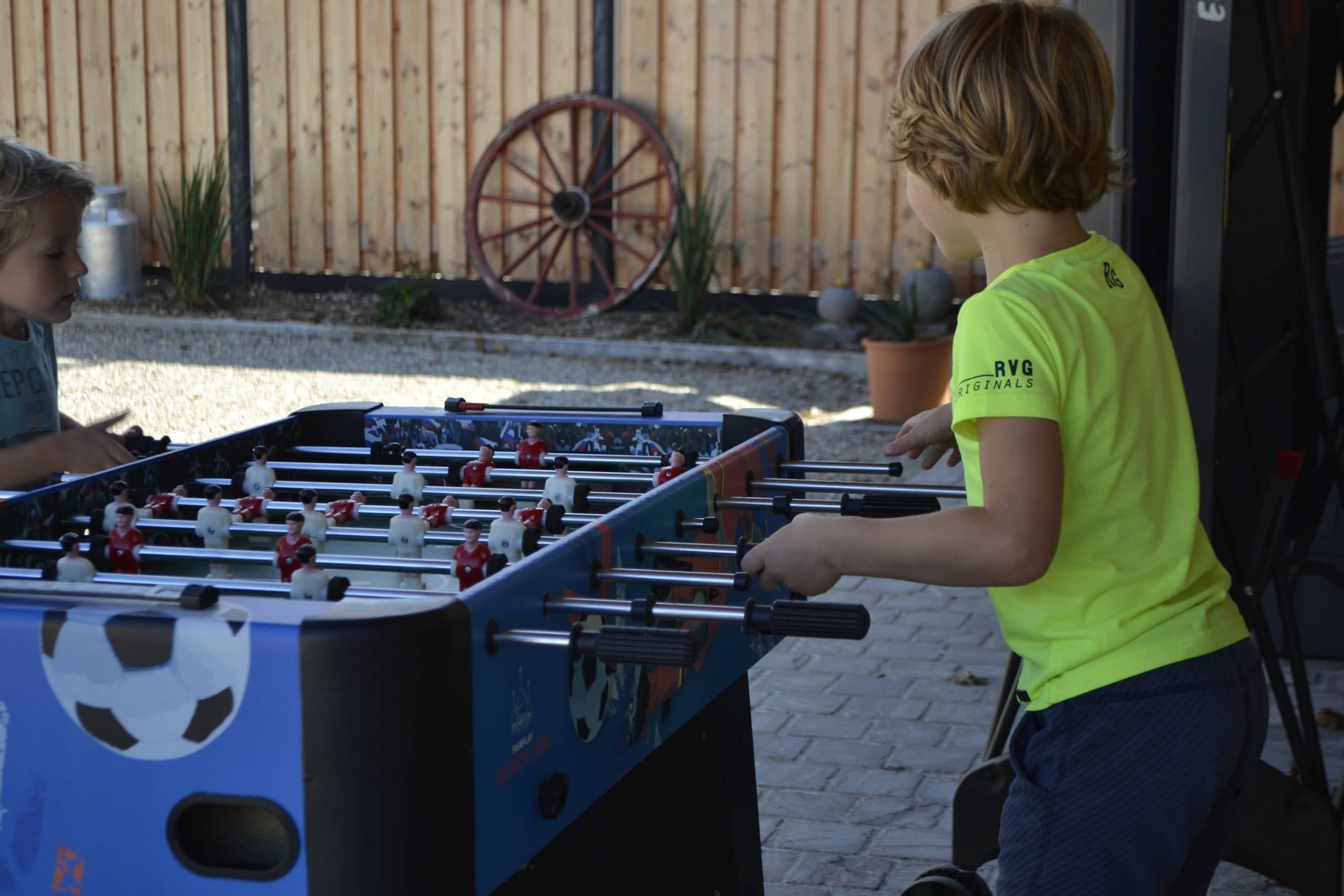 Actief bezig op kamp