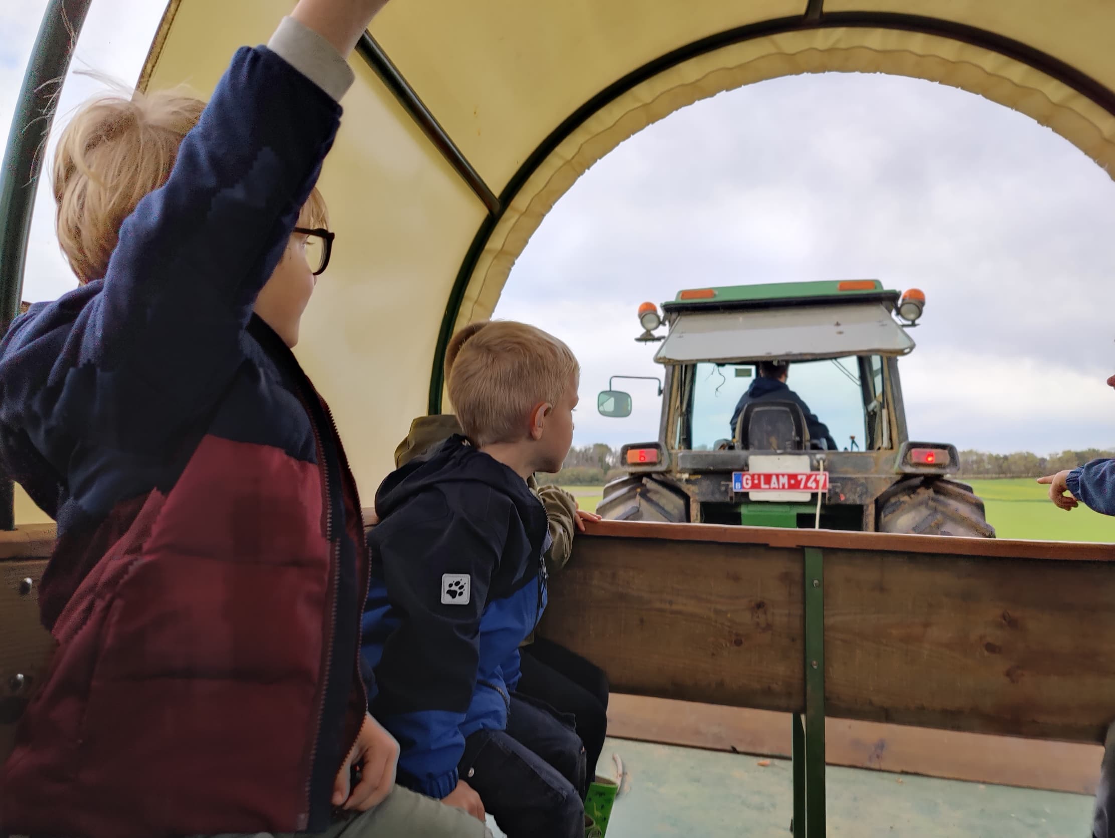 Huifkartocht op Lianko